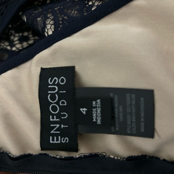 Enfocus Studio Blue Halter Top Sheer Lace Fit and Flare Cocktail Dress Size 4 - Picture 11 of 11